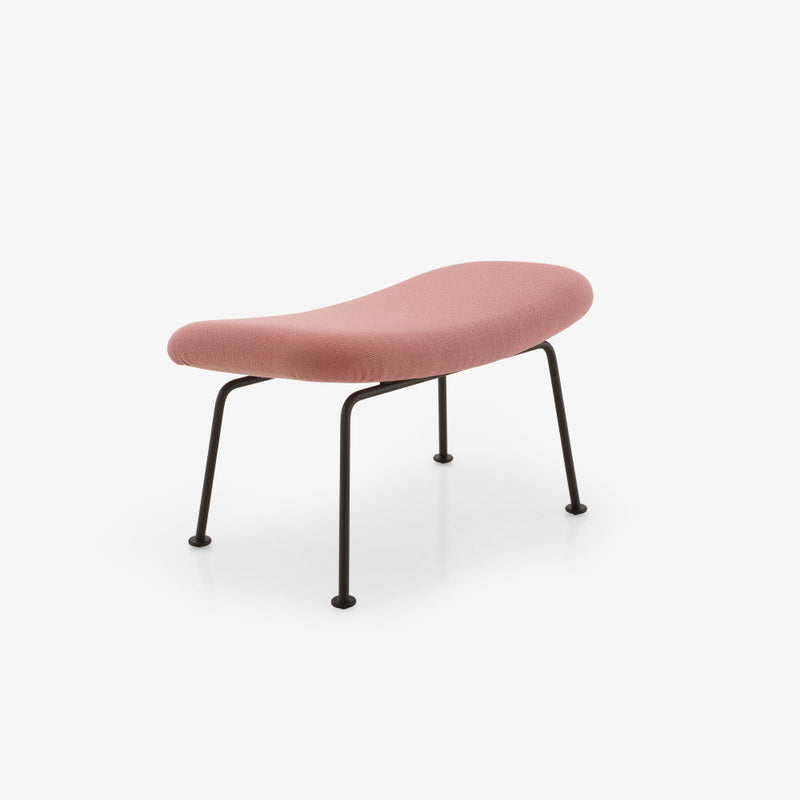 Oyster Cm 137 Footstool by Ligne Roset - Additional Image - 1