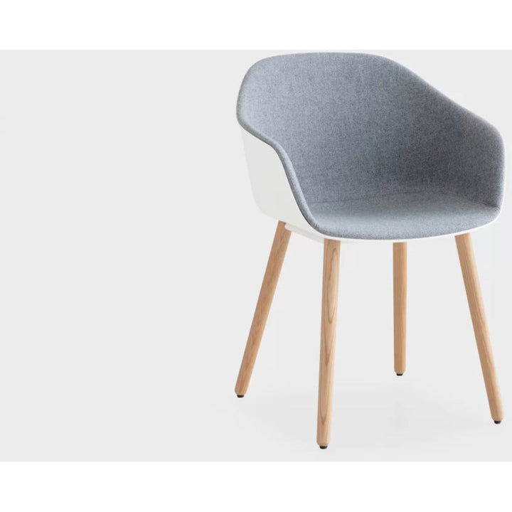Seela S313 Ac Lounge Chair by Lapalma