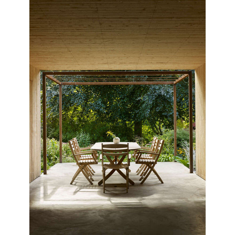 Selandia Outdoor Dining Table seltable by Fritz Hansen - Additional Image - 3