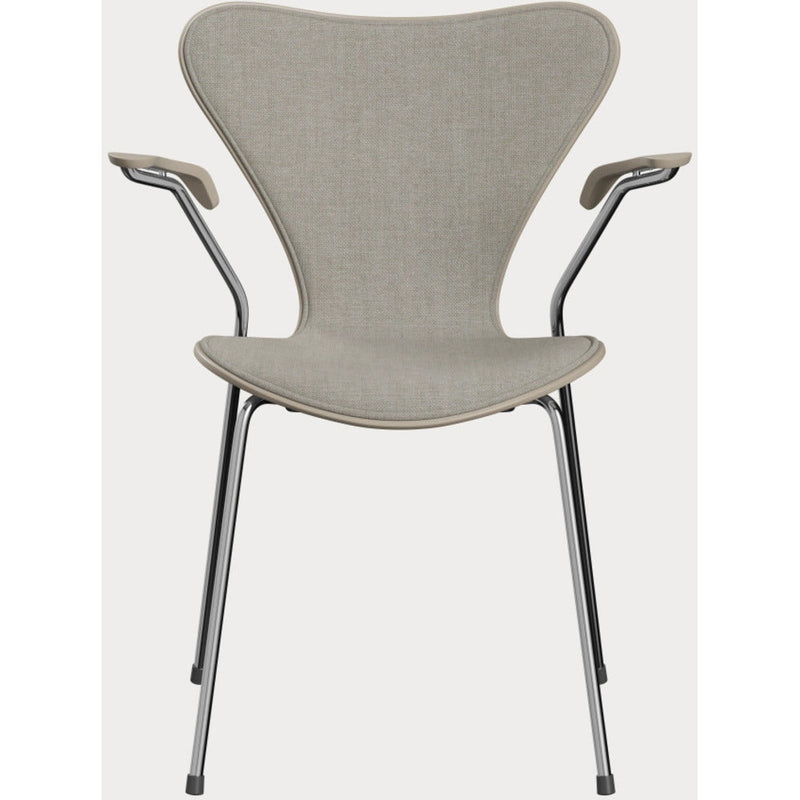 Series 7 Armchair 1 by Fritz Hansen - Additional Image - 1