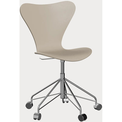 Series 7 Desk Chair 3117 by Fritz Hansen - Additional Image - 12