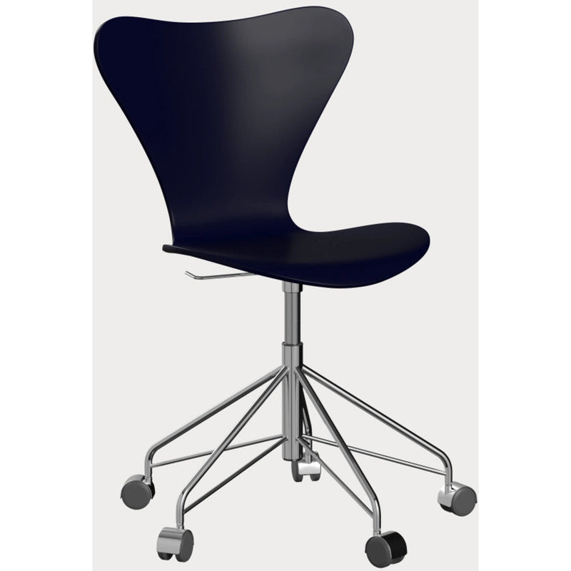 Series 7 Desk Chair 3117 by Fritz Hansen - Additional Image - 14