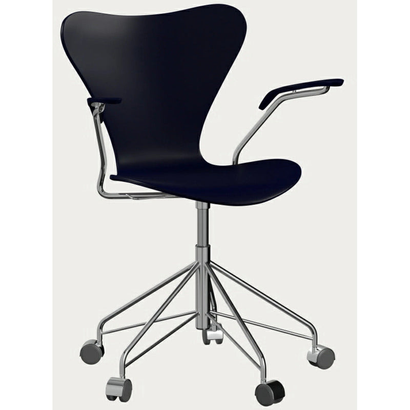 Series 7 Desk Chair 3217 by Fritz Hansen - Additional Image - 14