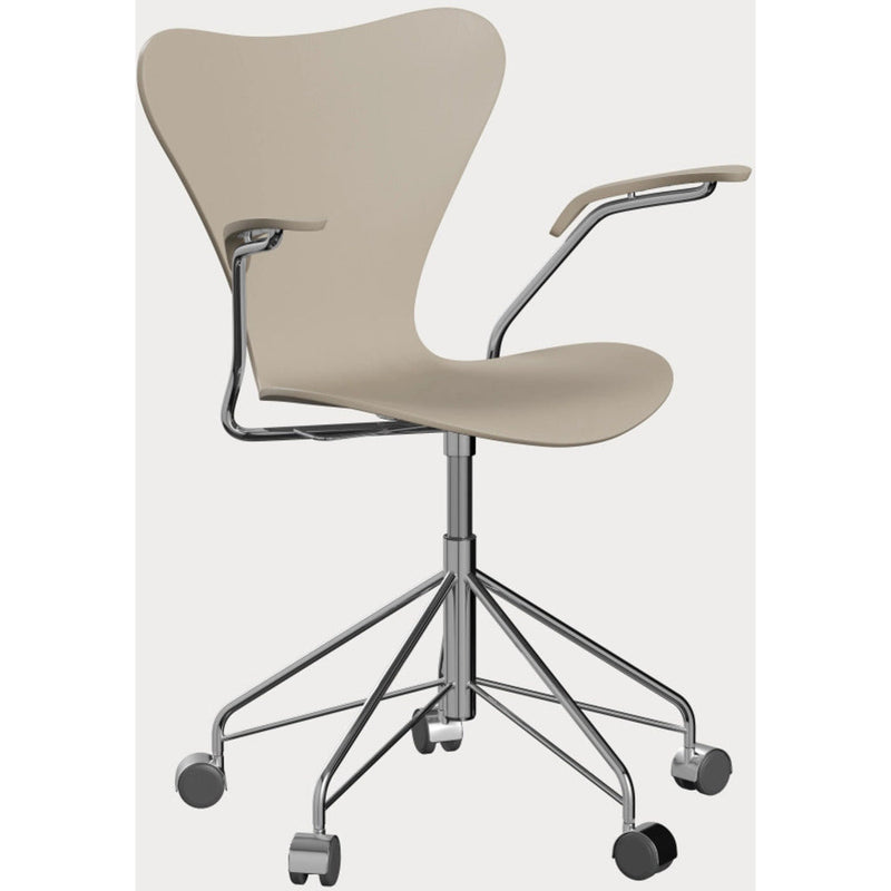 Series 7 Desk Chair 3217 by Fritz Hansen - Additional Image - 17