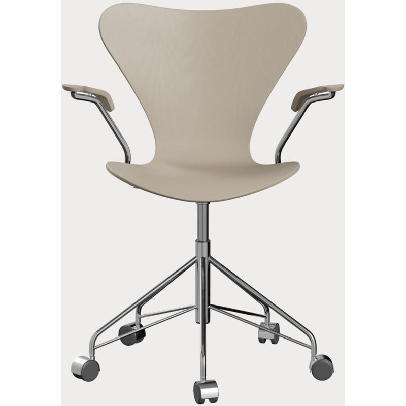 Series 7 Desk Chair 3217 by Fritz Hansen