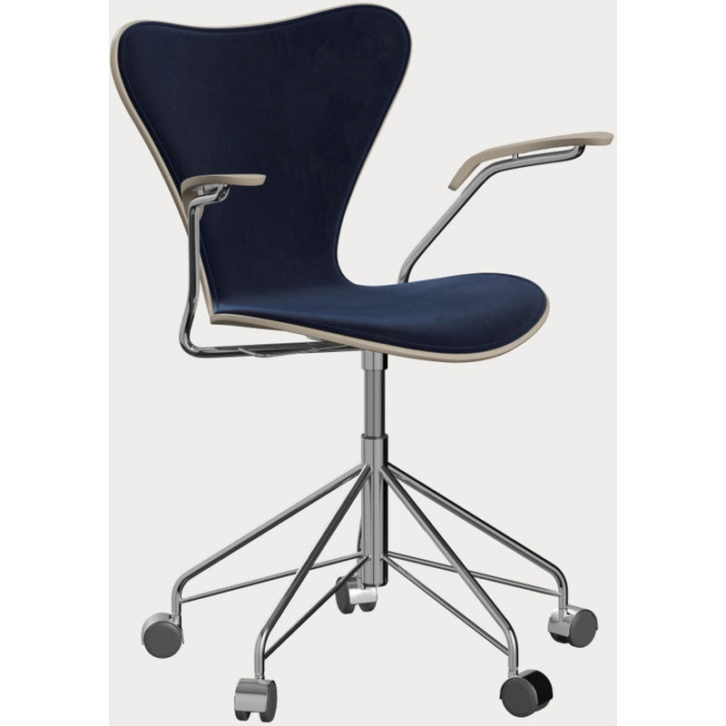 Series 7 Desk Chair 3217fru by Fritz Hansen - Additional Image - 17