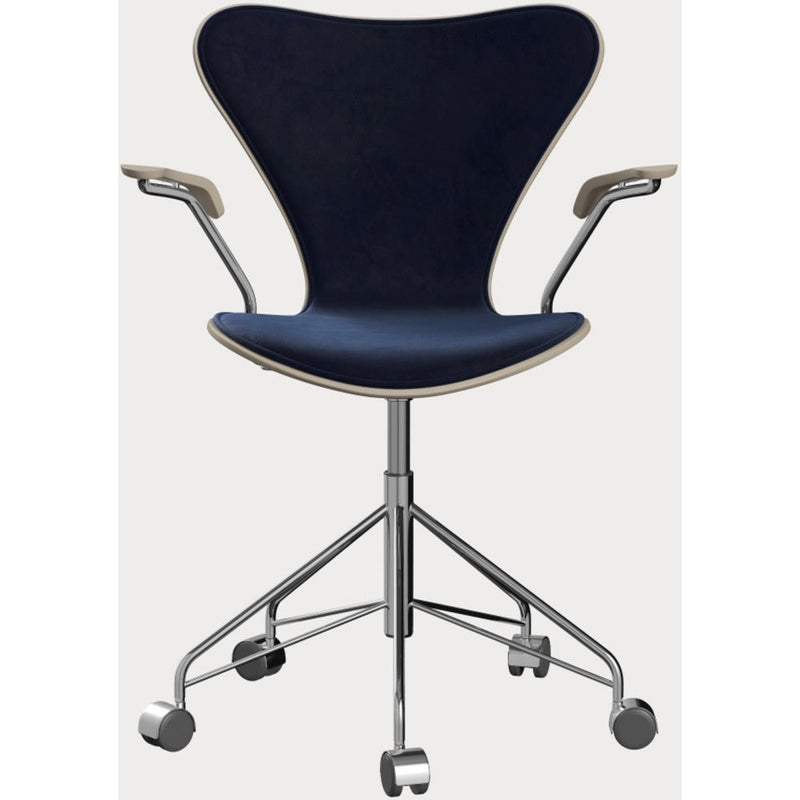 Series 7 Desk Chair 3217fru by Fritz Hansen - Additional Image - 3