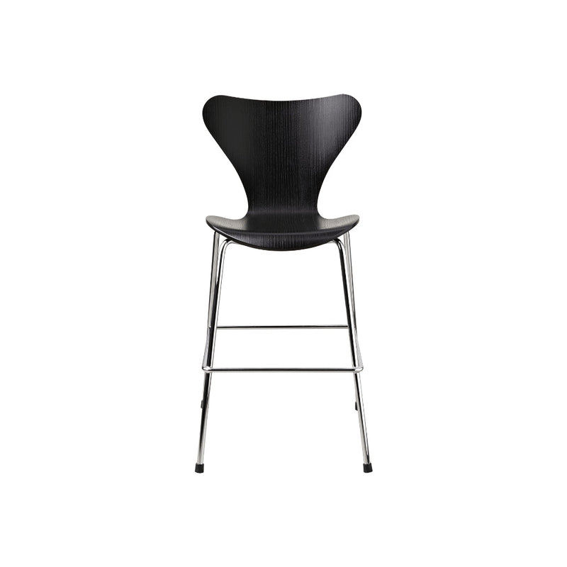 Series 7 Junior Dining Chair by Fritz Hansen