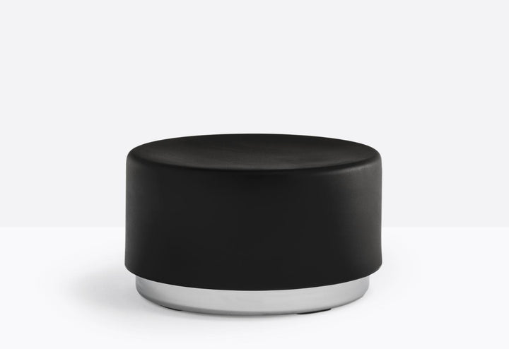 Wow 470 + 473 Pouf by Pedrali