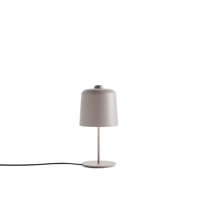 Zile Table Lamp by Luceplan 2