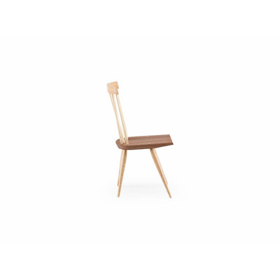 Hastoe Windsor Chair by Matthew Hilton by De La Espada