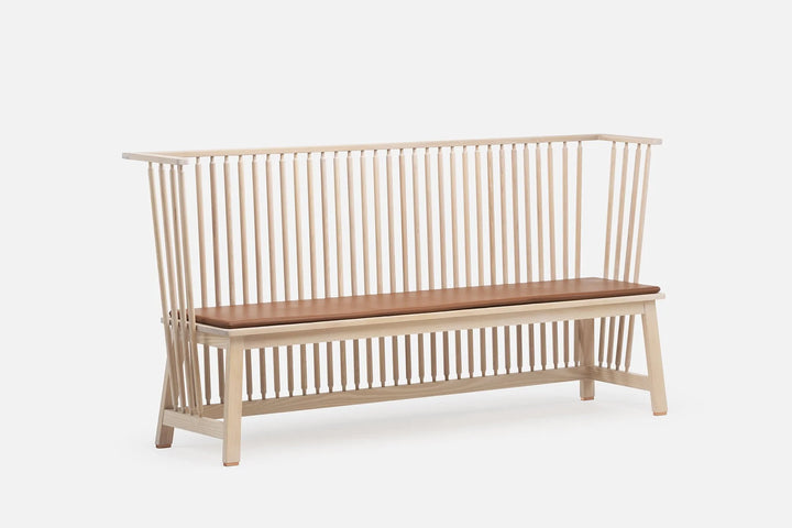 Low Settle by Studioilse by De La Espada