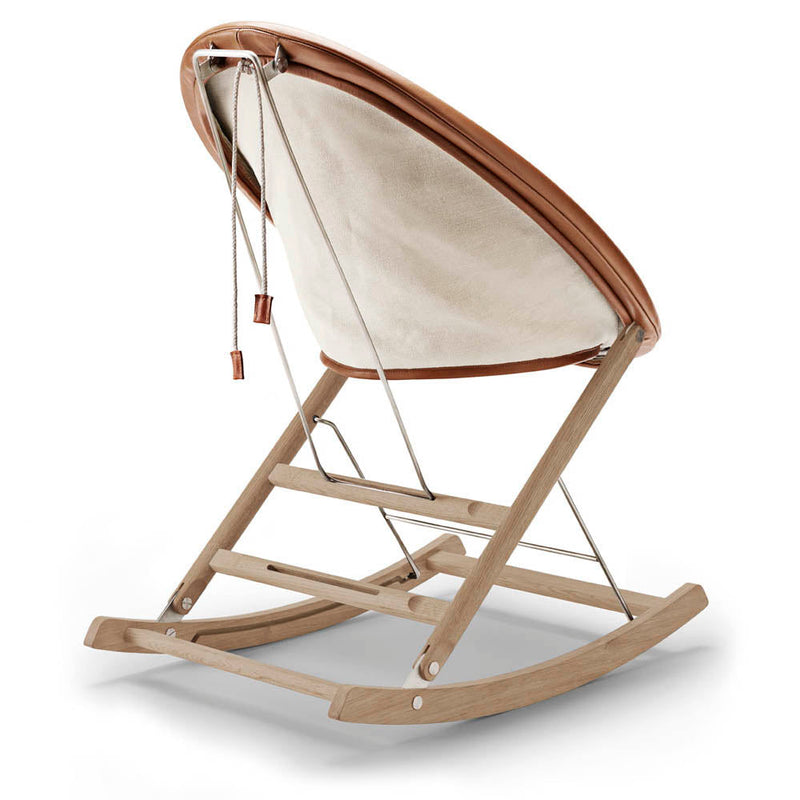 AB001 Rocking Nest Chair by Carl Hansen & Son - Additional Image - 2