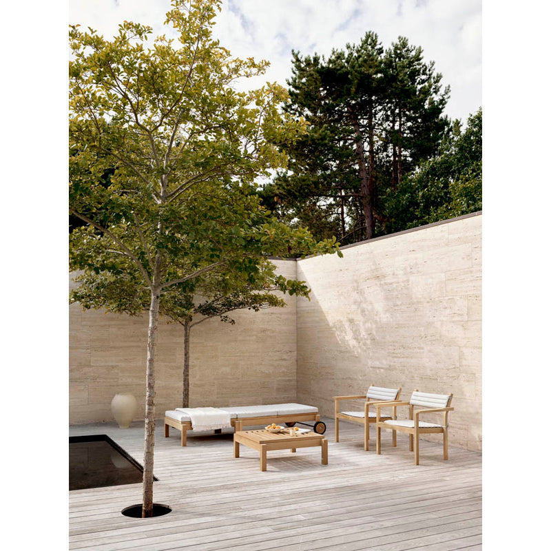 AH604 Outdoor Lounger by Carl Hansen & Son - Additional Image - 8