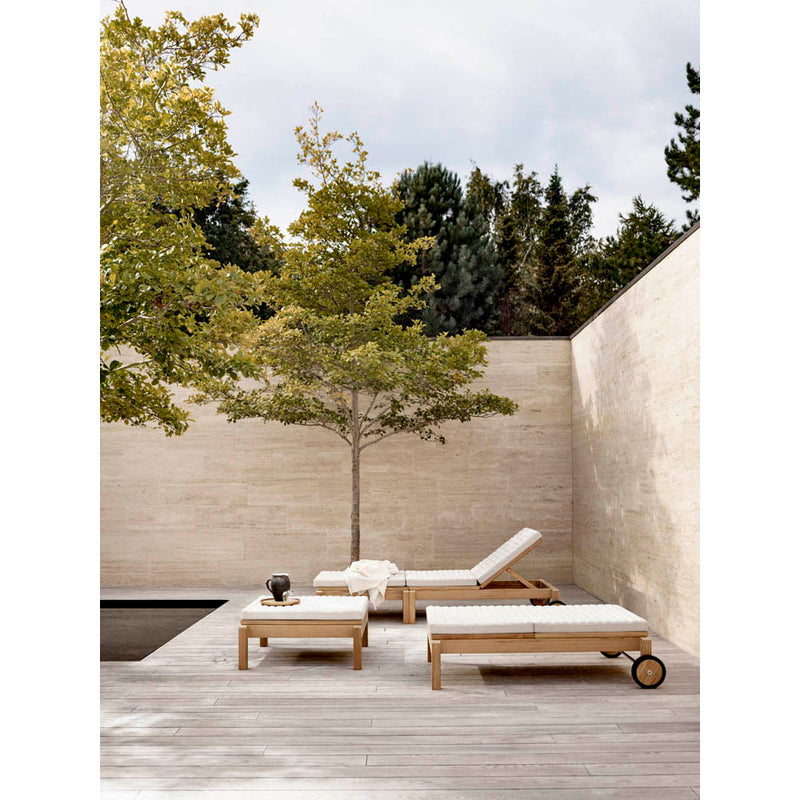AH604F Outdoor Lounger Footrest by Carl Hansen & Son - Additional Image - 3