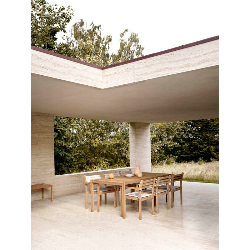 AH901 Outdoor Dining Table by Carl Hansen & Son - Additional Image - 3