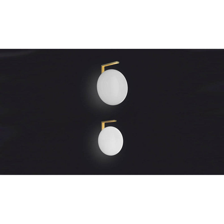 Alba Wall Lamp by Oluce