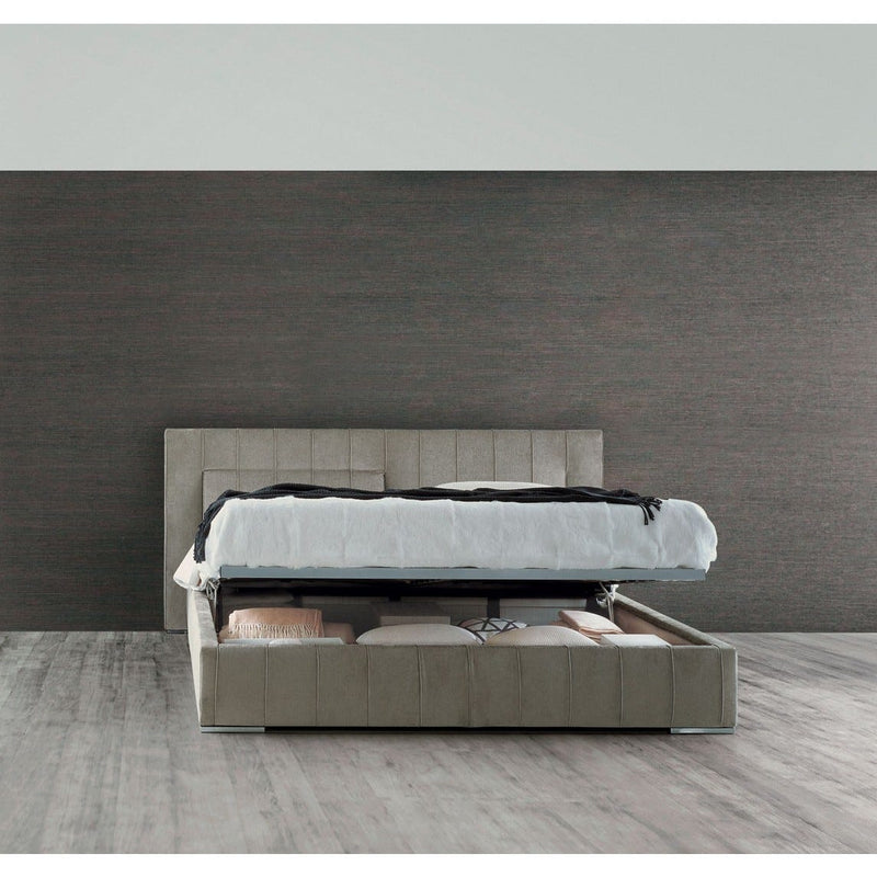 High-Wave Bed by Molteni & C