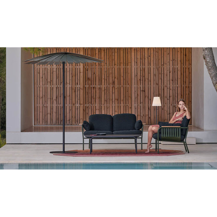 Capa Lounge Chair by GandiaBlasco