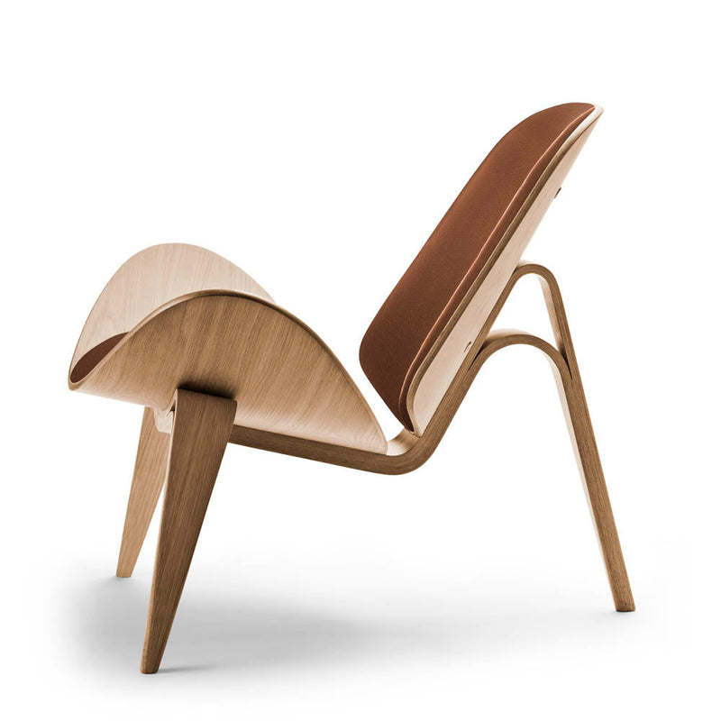 CH07 Shell Chair by Carl Hansen & Son - Additional Image - 10