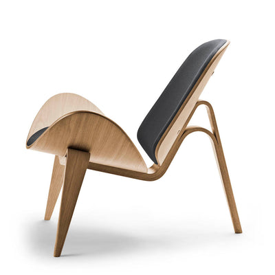 CH07 Shell Chair by Carl Hansen & Son - Additional Image - 12