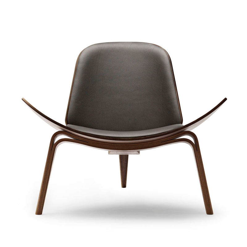 CH07 Shell Chair by Carl Hansen & Son - Additional Image - 2