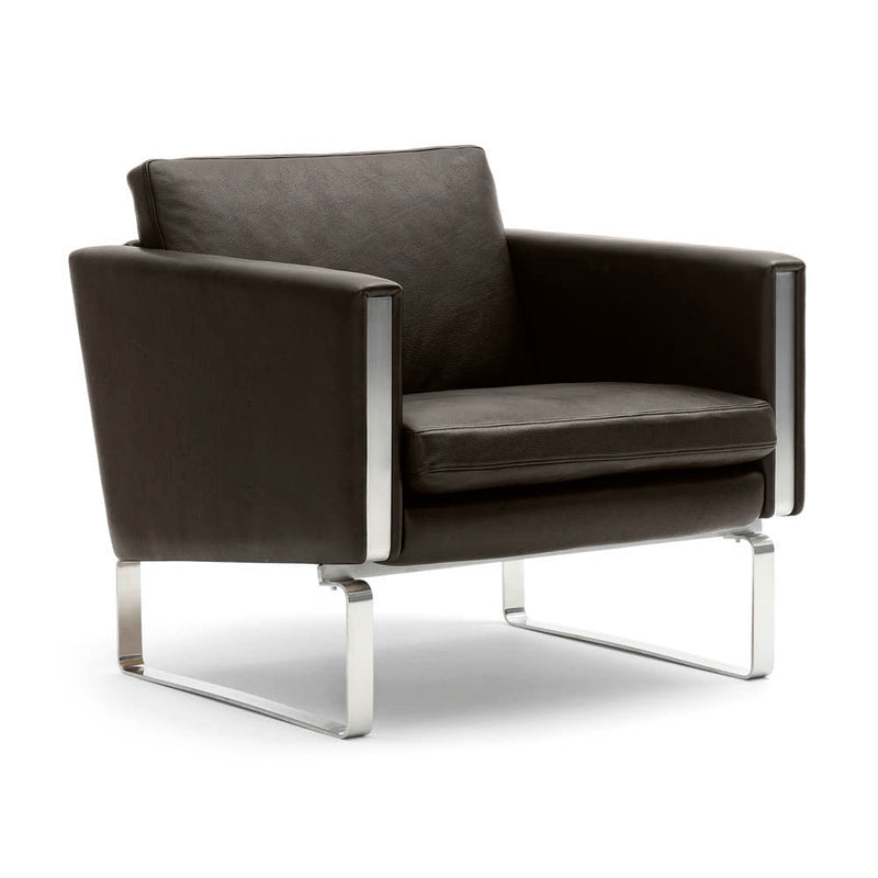 CH101 Lounge Chair by Carl Hansen & Son - Additional Image - 3