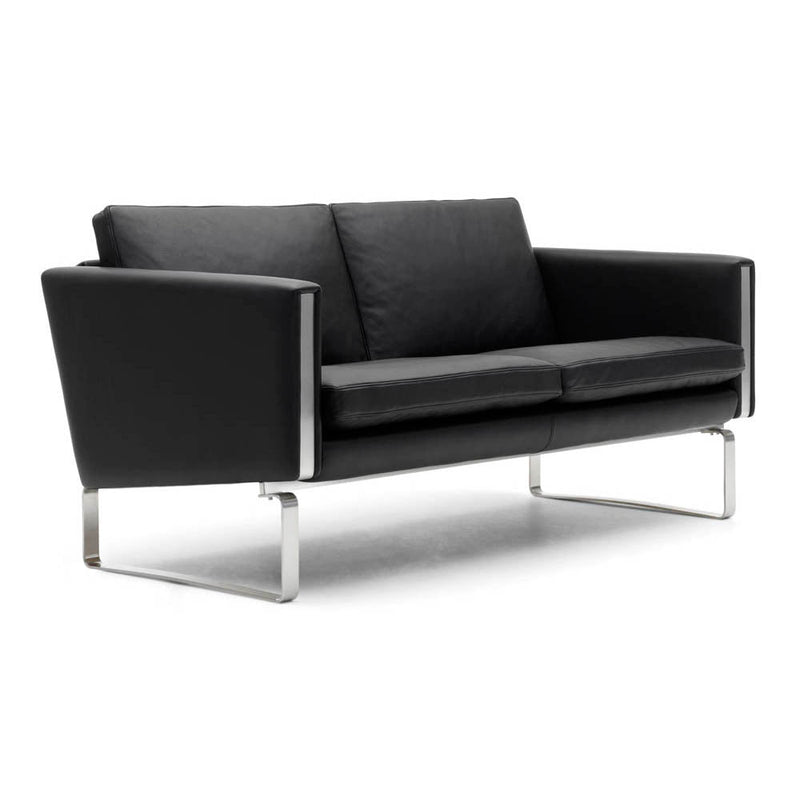 CH102 Sofa by Carl Hansen & Son - Additional Image - 1