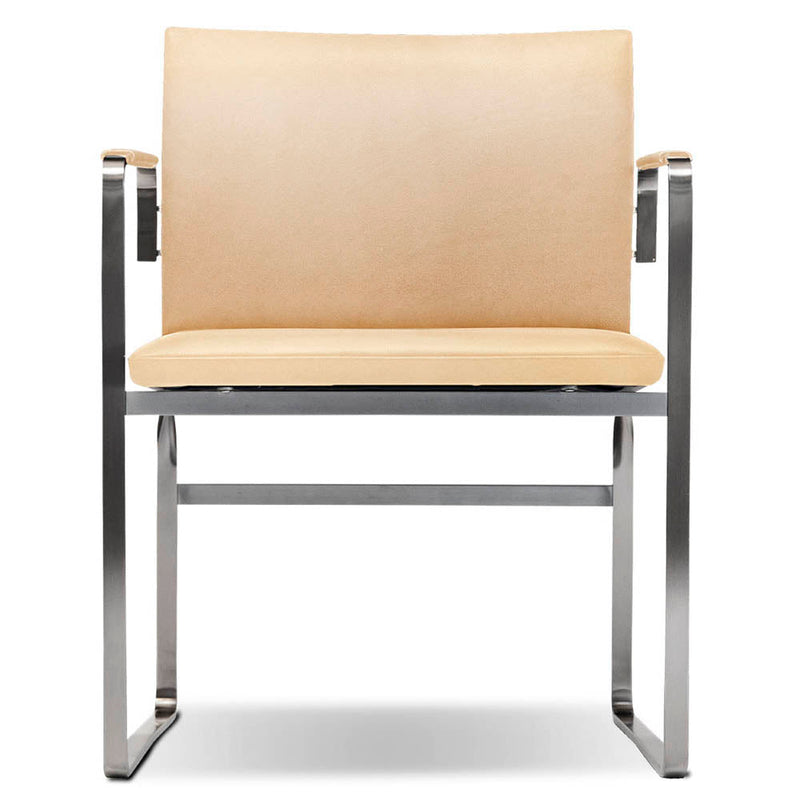 CH111 Chair by Carl Hansen & Son - Additional Image - 1