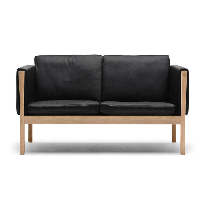 CH162 Sofa by Carl Hansen & Son
