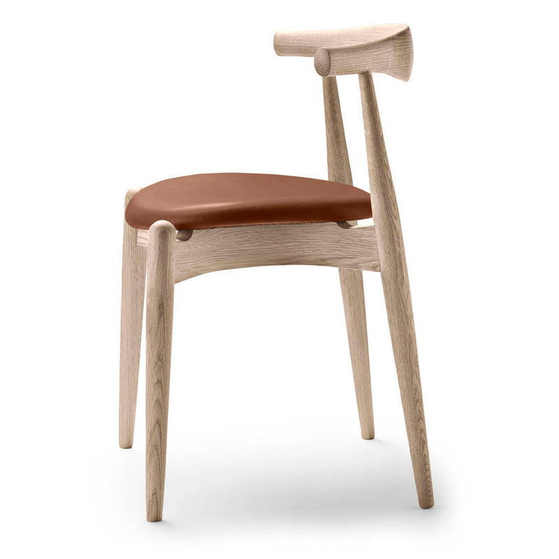 CH20 Elbow Chair by Carl Hansen & Son - Additional Image - 11