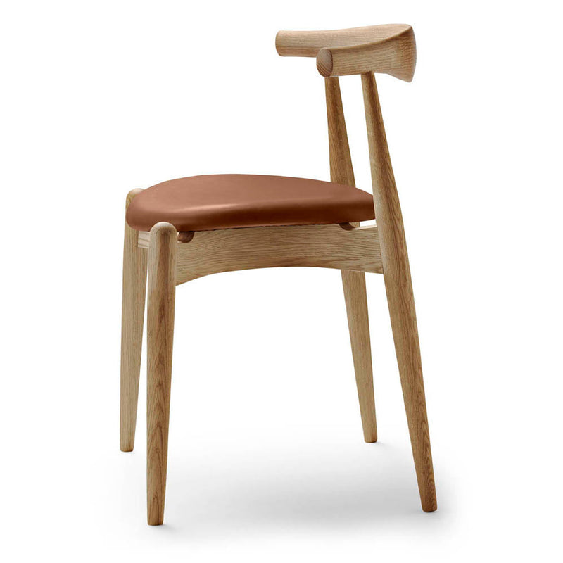 CH20 Elbow Chair by Carl Hansen & Son - Additional Image - 12
