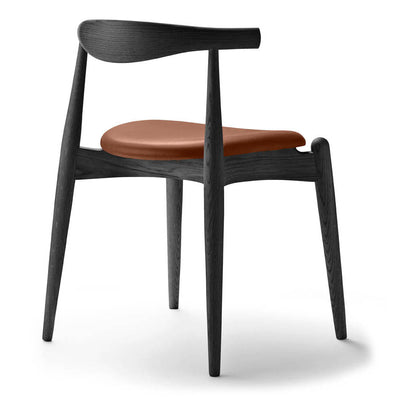CH20 Elbow Chair by Carl Hansen & Son - Additional Image - 20