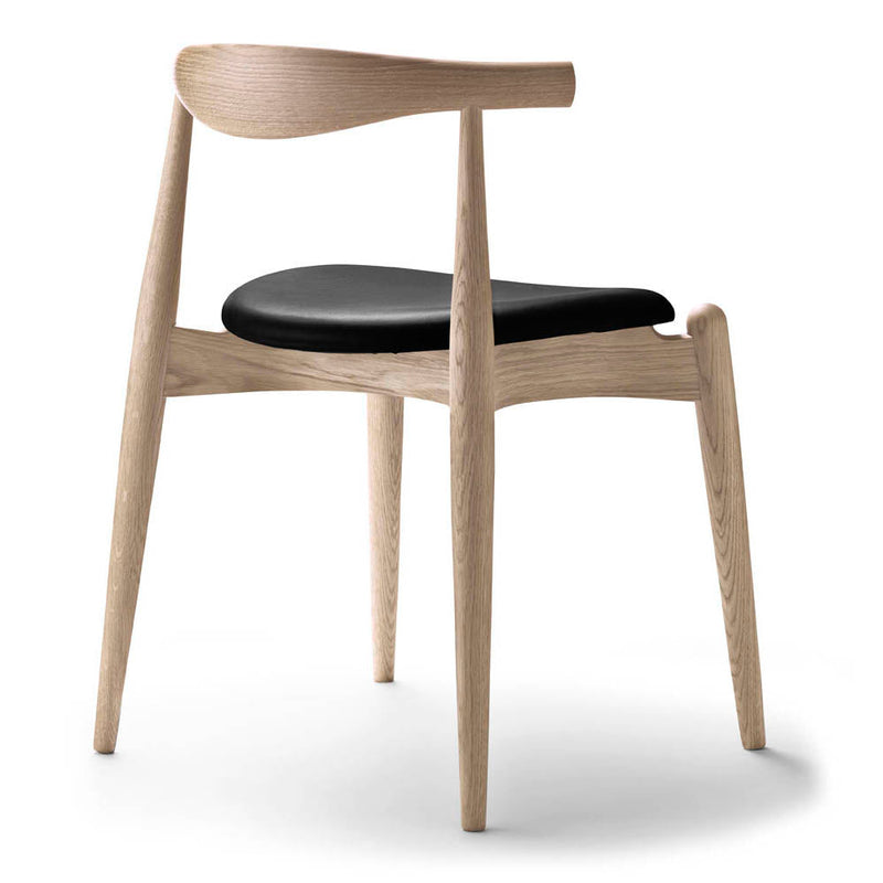 CH20 Elbow Chair by Carl Hansen & Son - Additional Image - 21