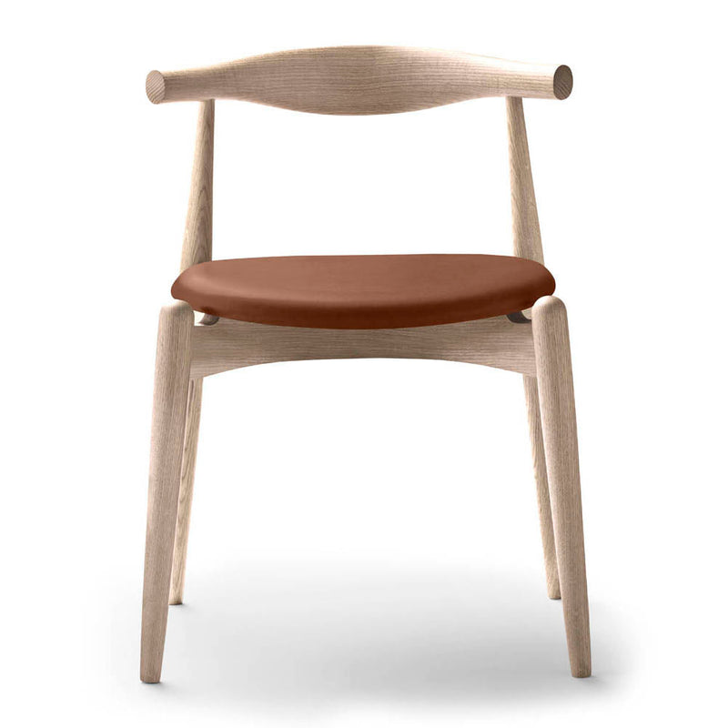 CH20 Elbow Chair by Carl Hansen & Son - Additional Image - 3