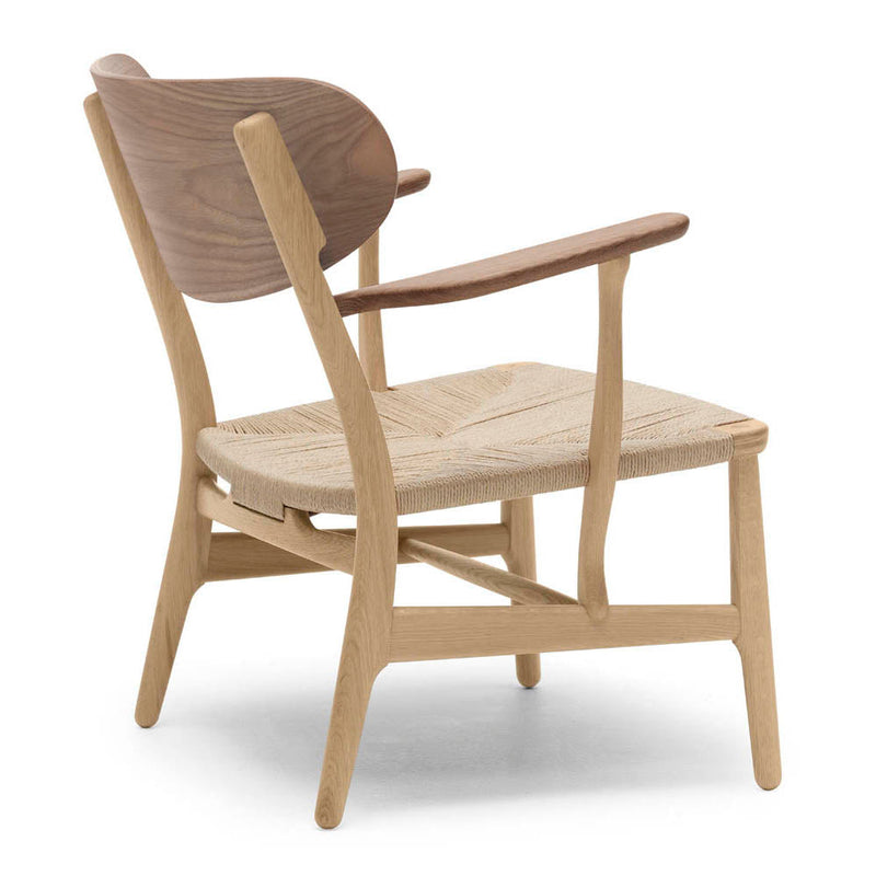 CH22 Lounge Chair by Carl Hansen & Son - Additional Image - 15