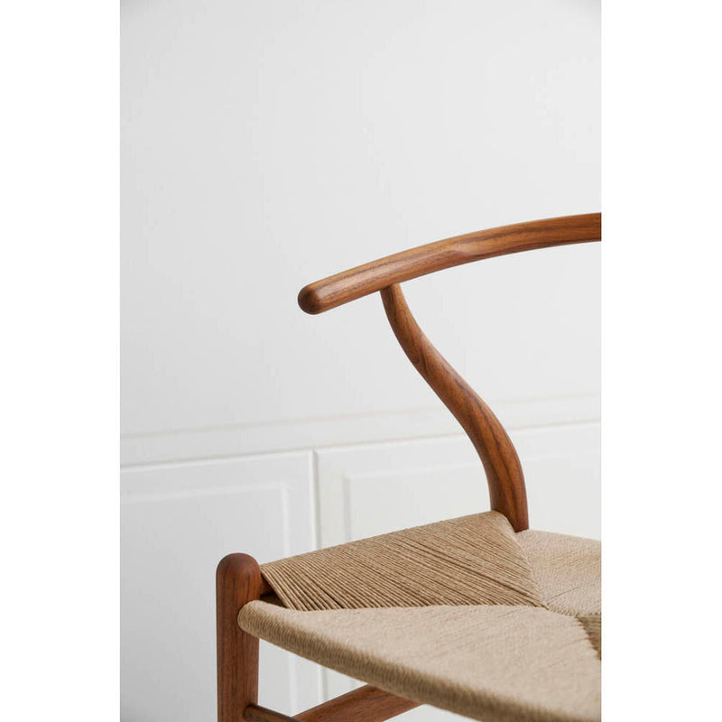 CH24 Wishbone Chair by Carl Hansen & Son - Additional Image - 27