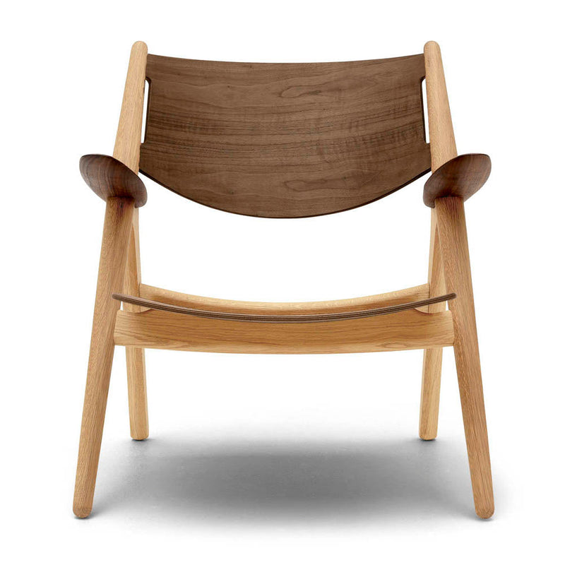 CH28P Lounge Chair by Carl Hansen & Son - Additional Image - 1