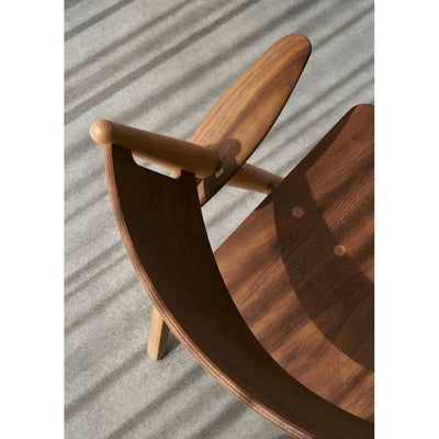 CH28P Lounge Chair by Carl Hansen & Son - Additional Image - 5