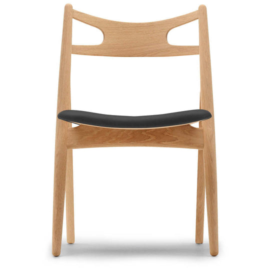 CH29P Sawbuck Chair by Carl Hansen & Son