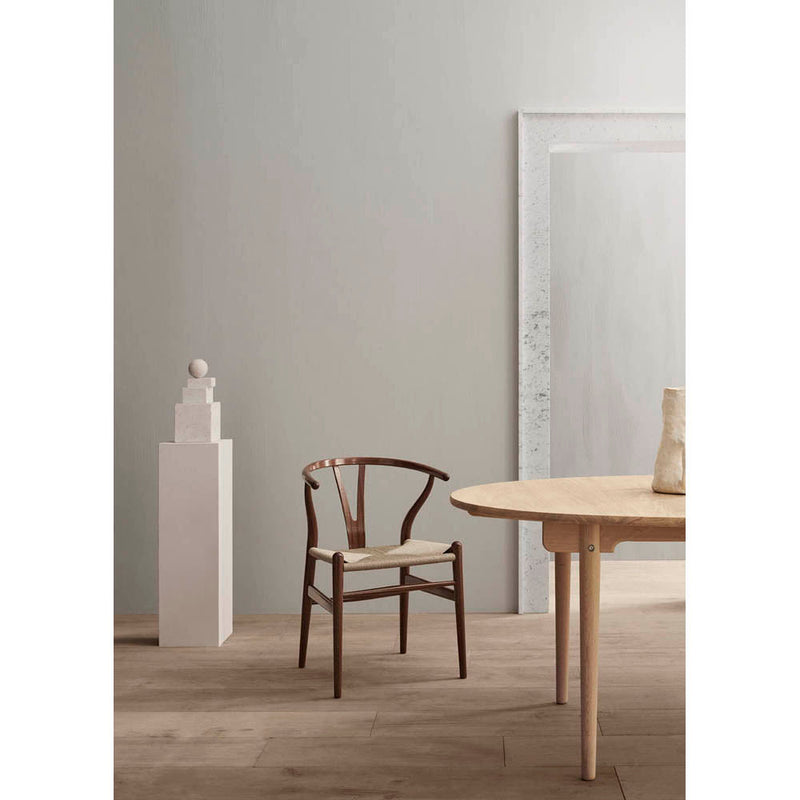 CH338 Dining Table by Carl Hansen & Son - Additional Image - 9