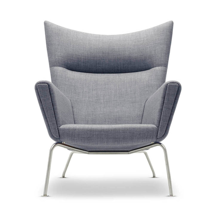 CH445 Wing Chair by Carl Hansen & Son