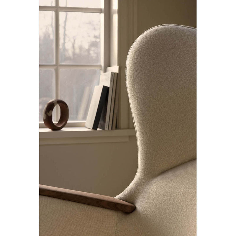 CH78 Mama Bear Chair by Carl Hansen & Son - Additional Image - 9