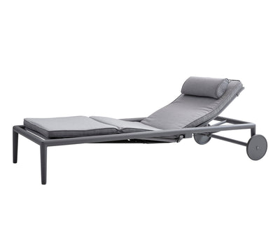 Conic Outdoor Sunbed with Gasspring by Cane-line