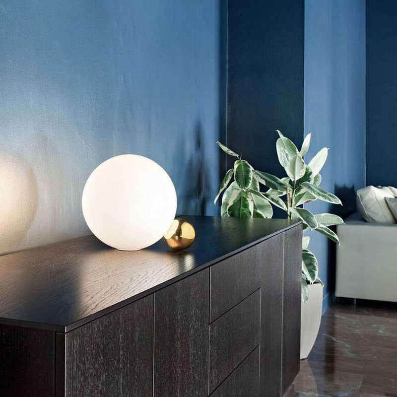 Copycat Table Lamp by Flos