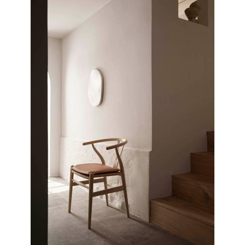 CU CH24 Cushion for the Wishbone Chair by Carl Hansen & Son - Additional Image - 14