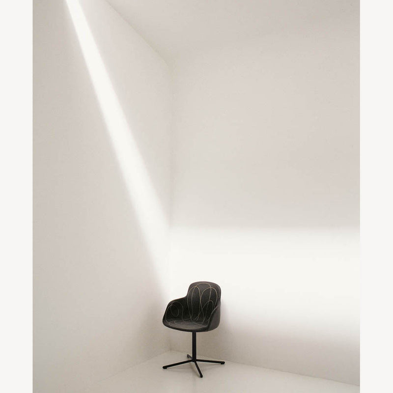 Doodle Armchair by Tacchini