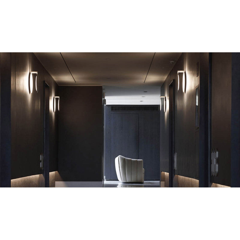 Duca Wall Lamp by Oluce Additional Image - 1