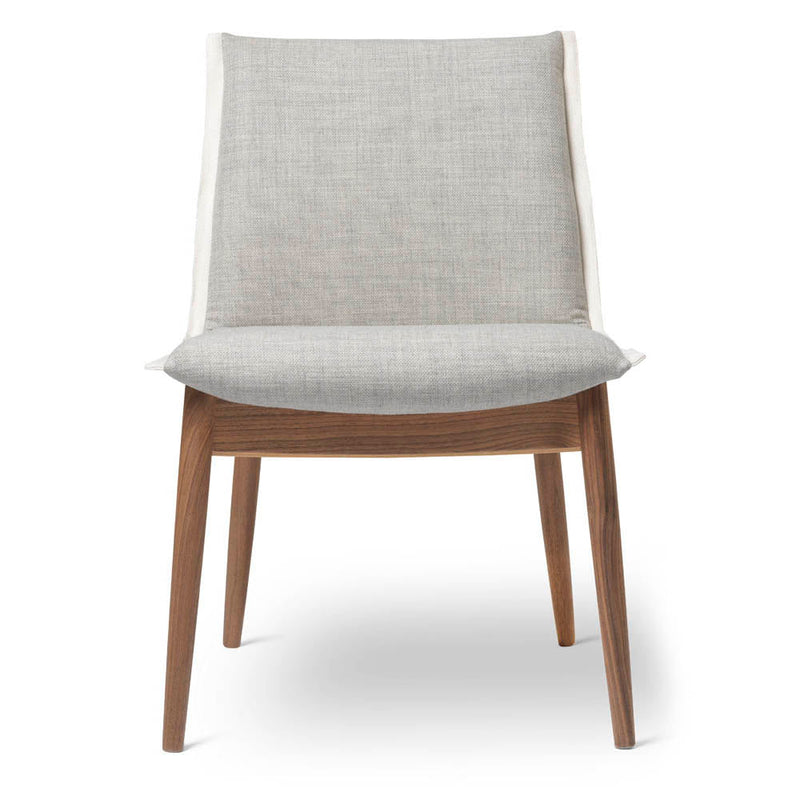 E004 Embrace Chair by Carl Hansen & Son - Additional Image - 1