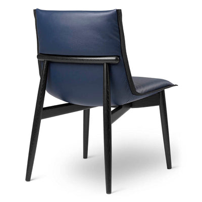 E004 Embrace Chair by Carl Hansen & Son - Additional Image - 8